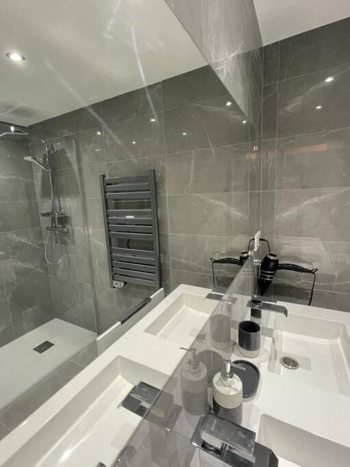 Appartement 3 Pieces Refait A Neuf. Centre-Ville. Menton Ngoại thất bức ảnh