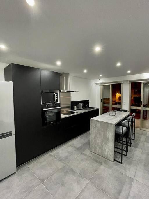 Appartement 3 Pieces Refait A Neuf. Centre-Ville. Menton Ngoại thất bức ảnh
