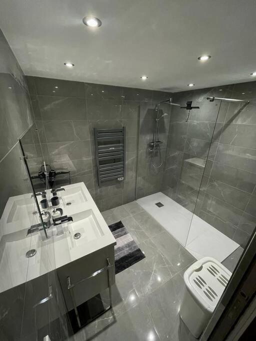 Appartement 3 Pieces Refait A Neuf. Centre-Ville. Menton Ngoại thất bức ảnh