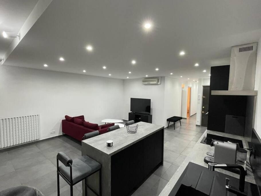 Appartement 3 Pieces Refait A Neuf. Centre-Ville. Menton Ngoại thất bức ảnh