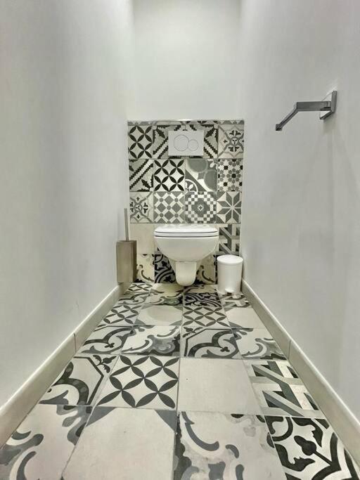 Appartement 3 Pieces Refait A Neuf. Centre-Ville. Menton Ngoại thất bức ảnh
